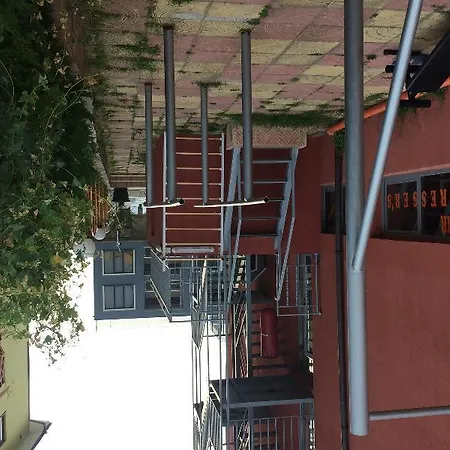 Szálloda Tm Deluxe 3*
