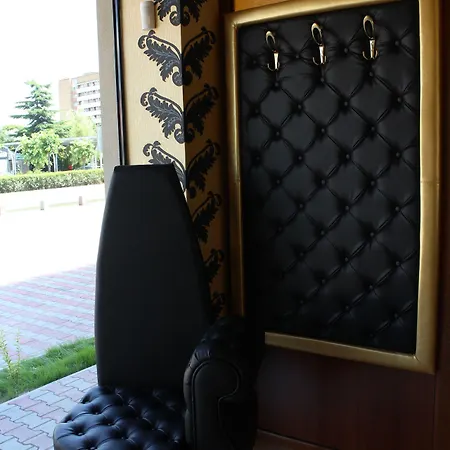 Tm Deluxe Hotel 3*