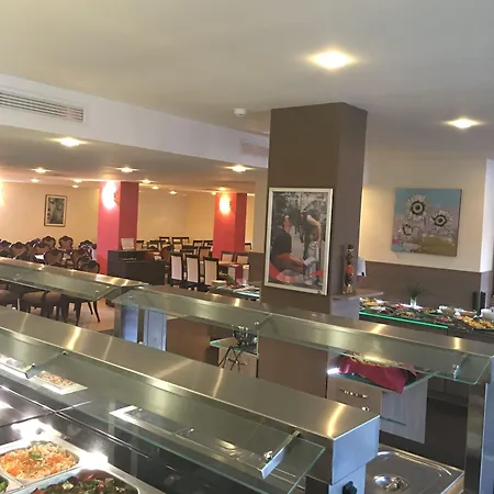 Tm Deluxe Hotel 3*