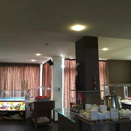 Tm Deluxe Hotel 3*
