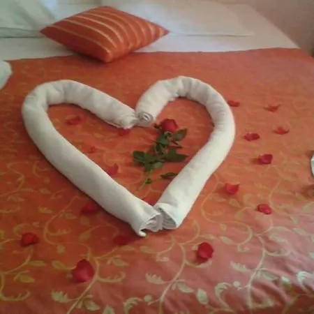 Tm Deluxe Hotel