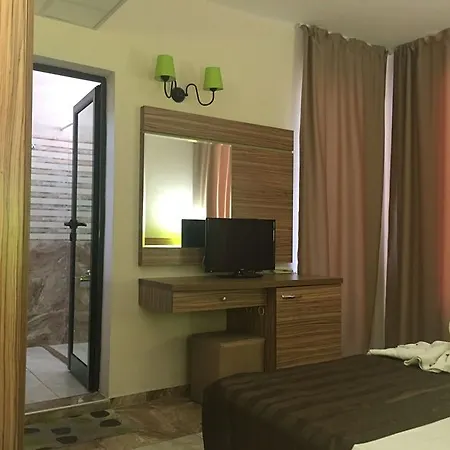 Tm Deluxe 酒店 阳光海滩